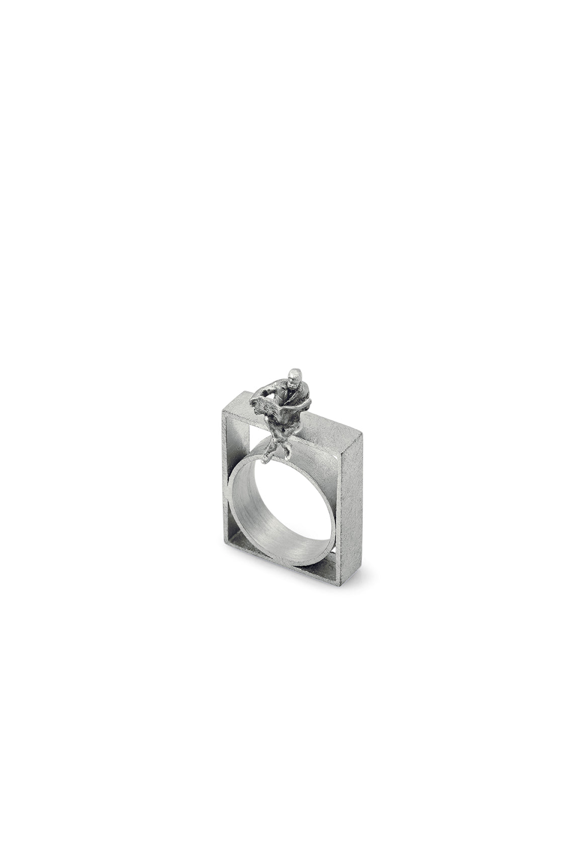 Newspaper Ring